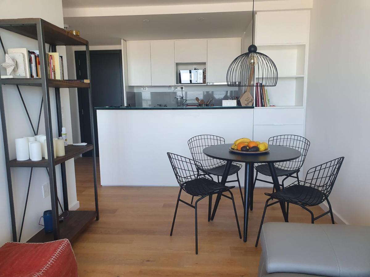 Modern Apartment First Line Beach Montevideo Uy Exterior photo