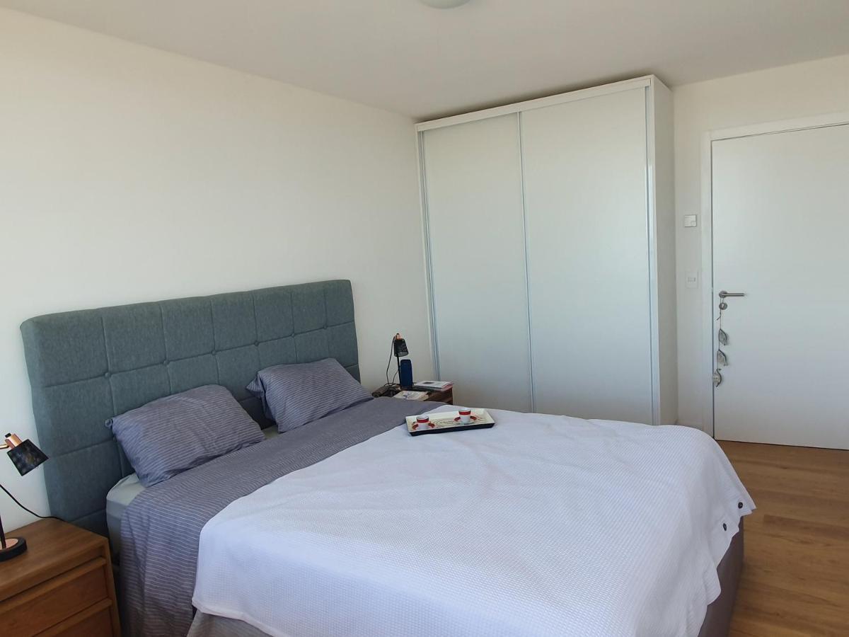 Modern Apartment First Line Beach Montevideo Uy Exterior photo
