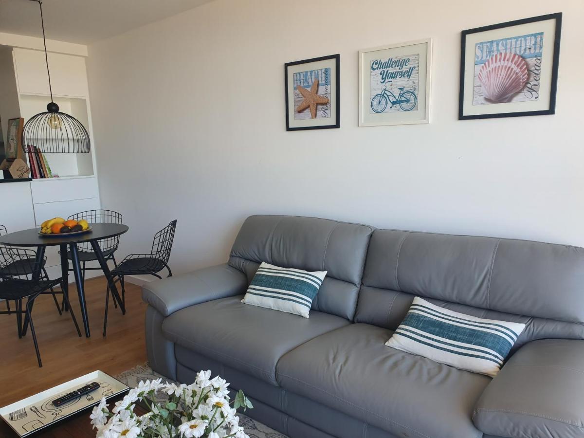 Modern Apartment First Line Beach Montevideo Uy Exterior photo